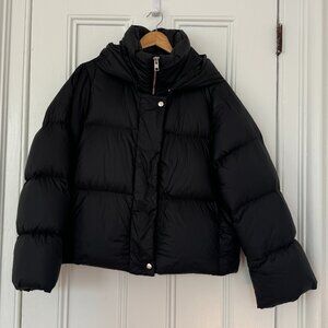 Banana Republic - Black Cropped Puffer